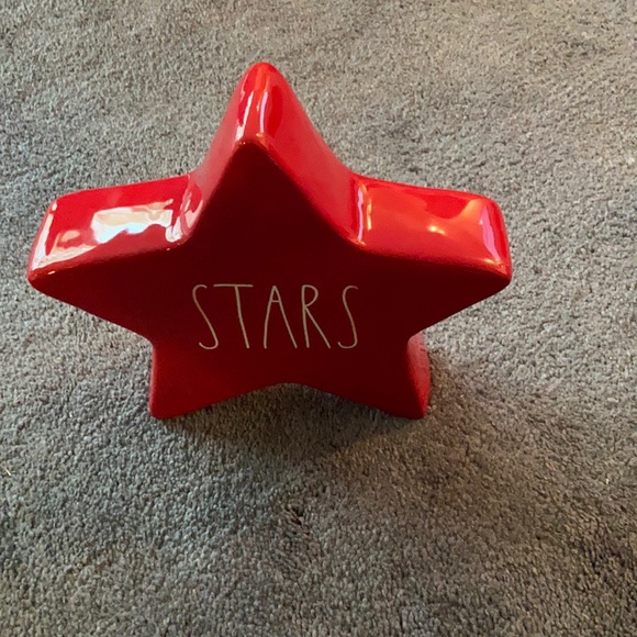 Rae Dunn Red Star Large Star